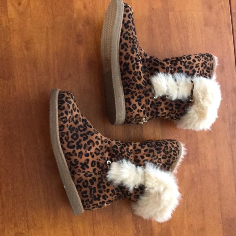 Cheetah boots size 7.5 women’s